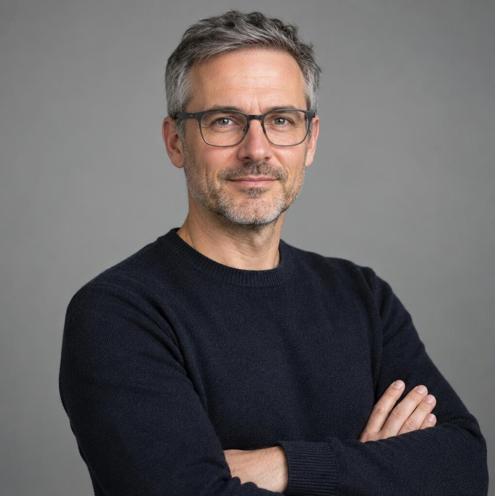 Portrait of a Swiss male investigative journalist in an office